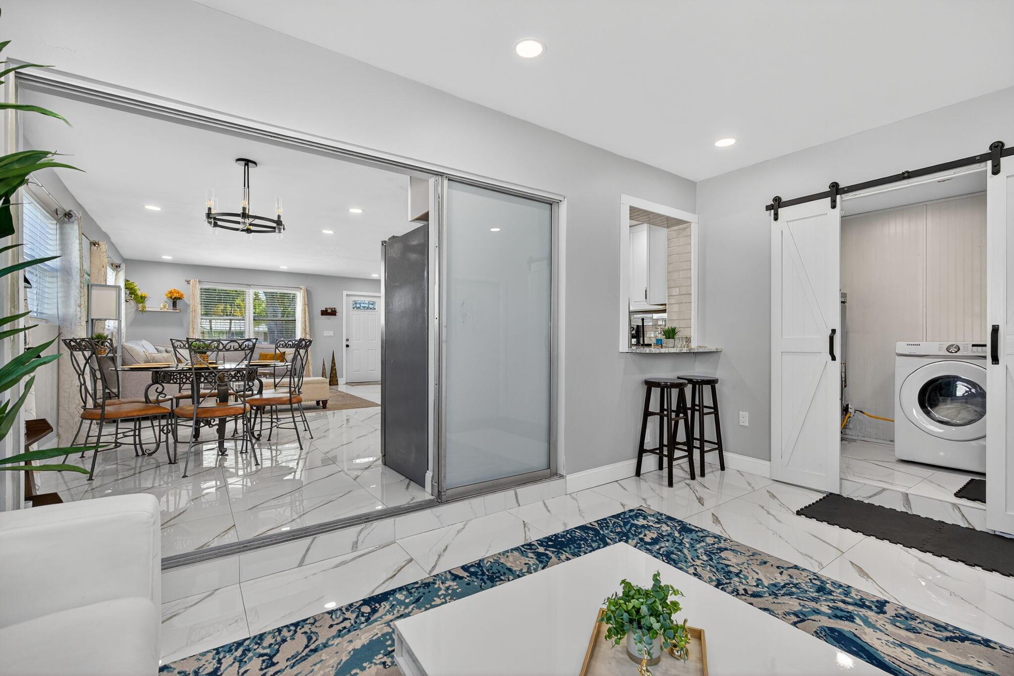 PALM BEACH GARDENS ESTATE - Residential