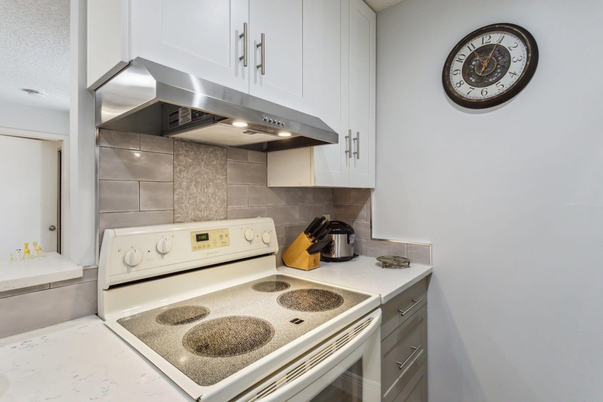 CROSSINGS OF BOYNTON BEACH CONDO - Residential