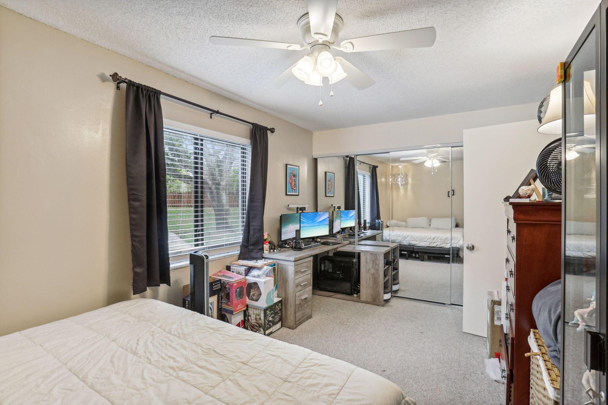 CROSSINGS OF BOYNTON BEACH CONDO - Residential