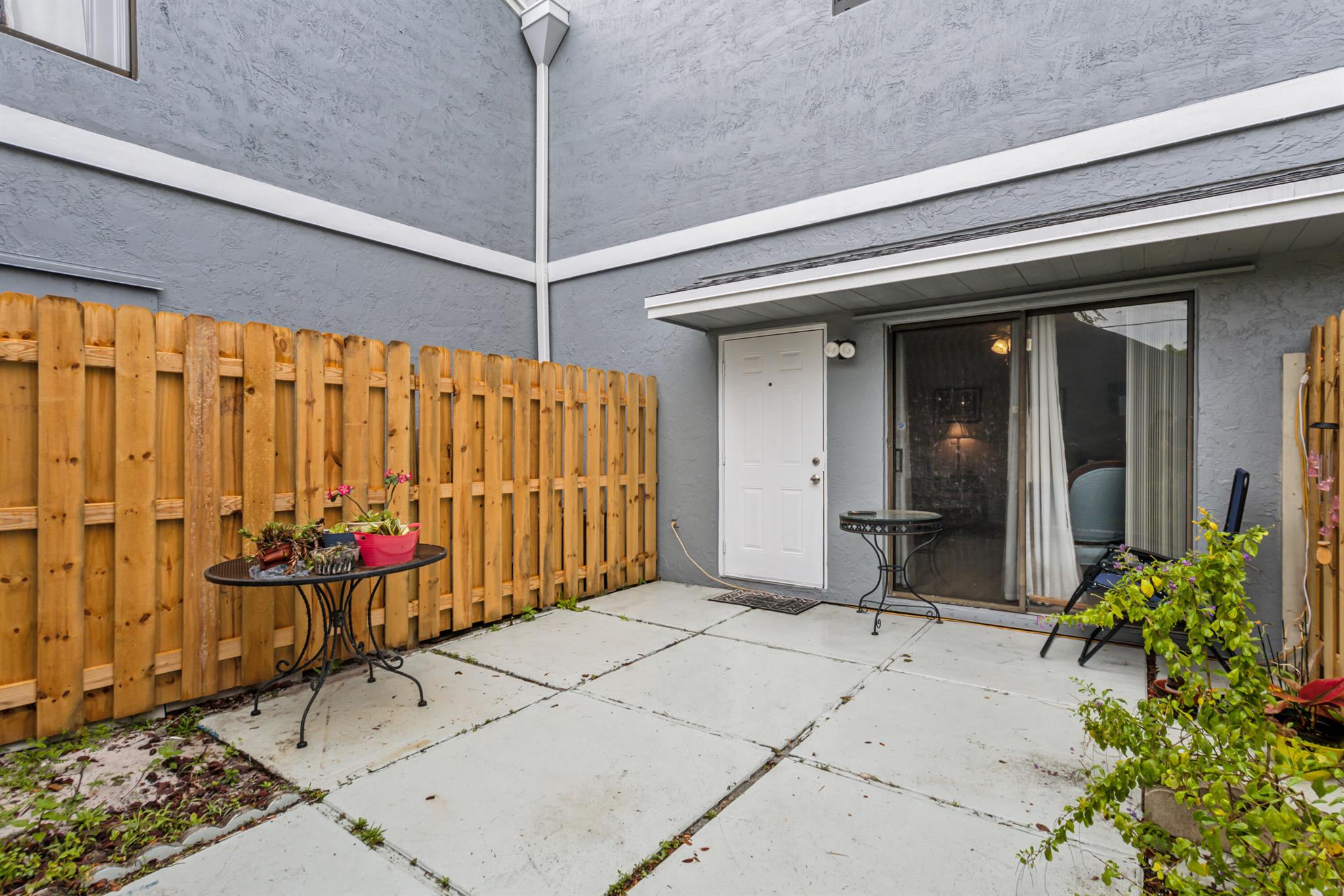 CROSSINGS OF BOYNTON BEACH CONDO - Residential