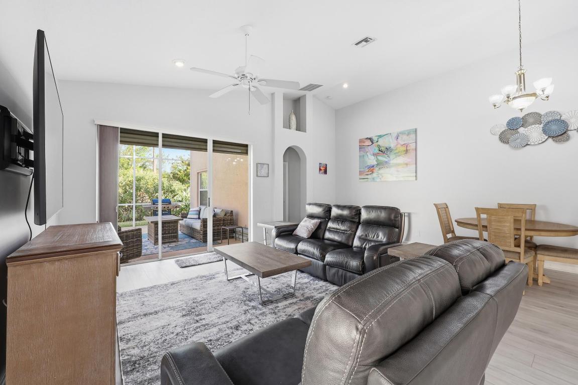 CASCADES AT ST LUCIE WEST PHASE 1 ST LUCIE WEST PL - Residential