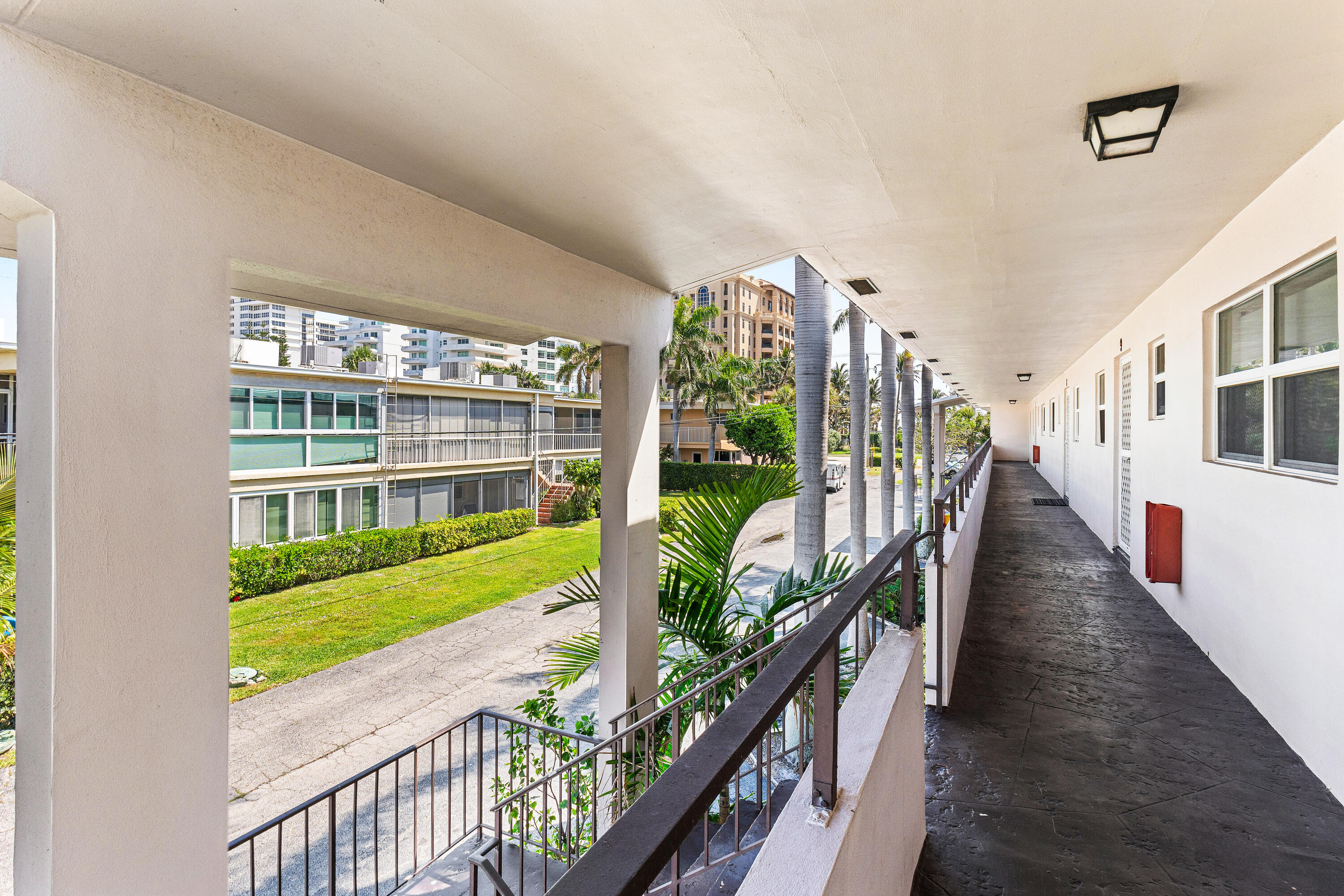 BOCA GRANADA CENTRO CONDO - Residential Lease