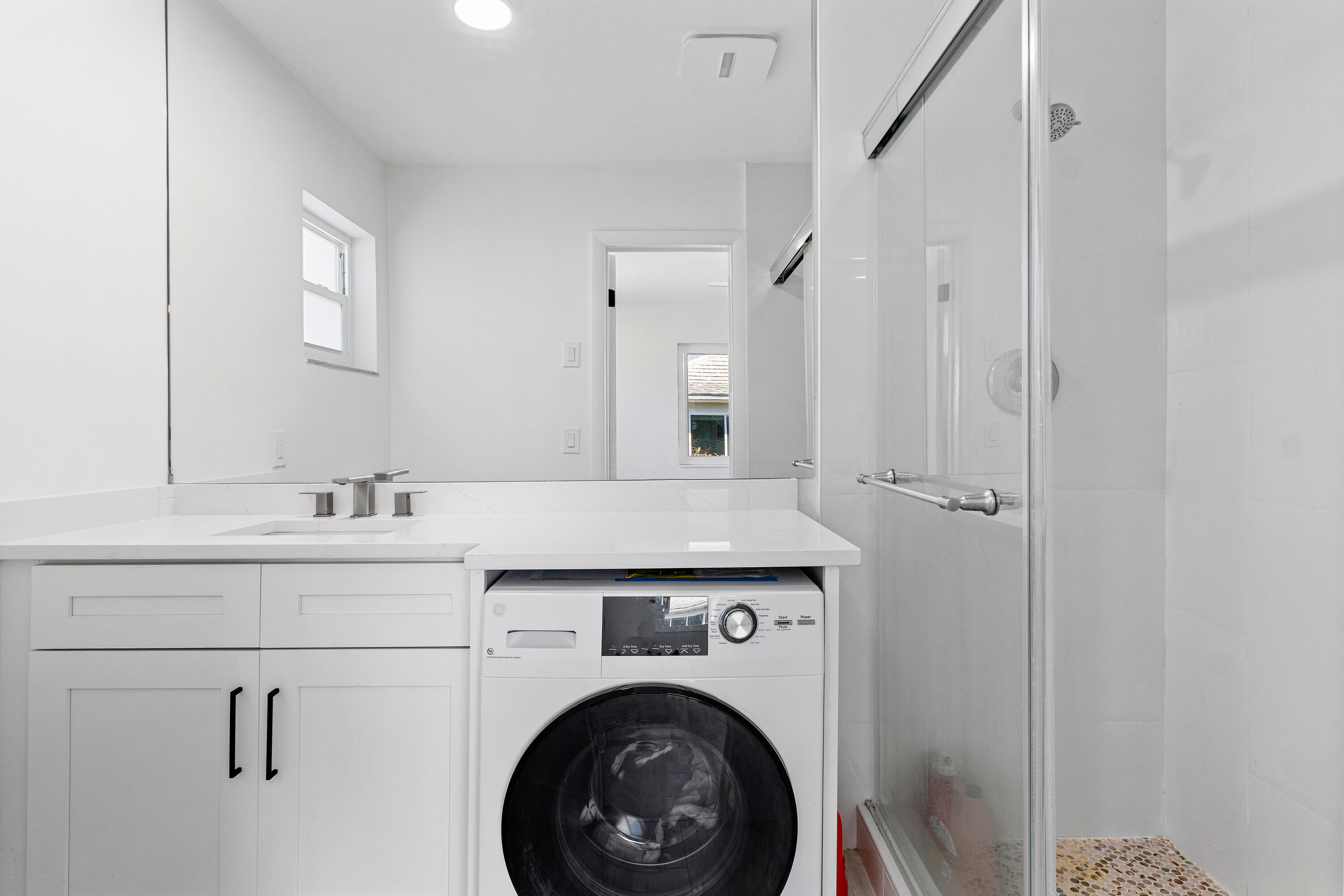 BOCA GRANADA CENTRO CONDO - Residential Lease