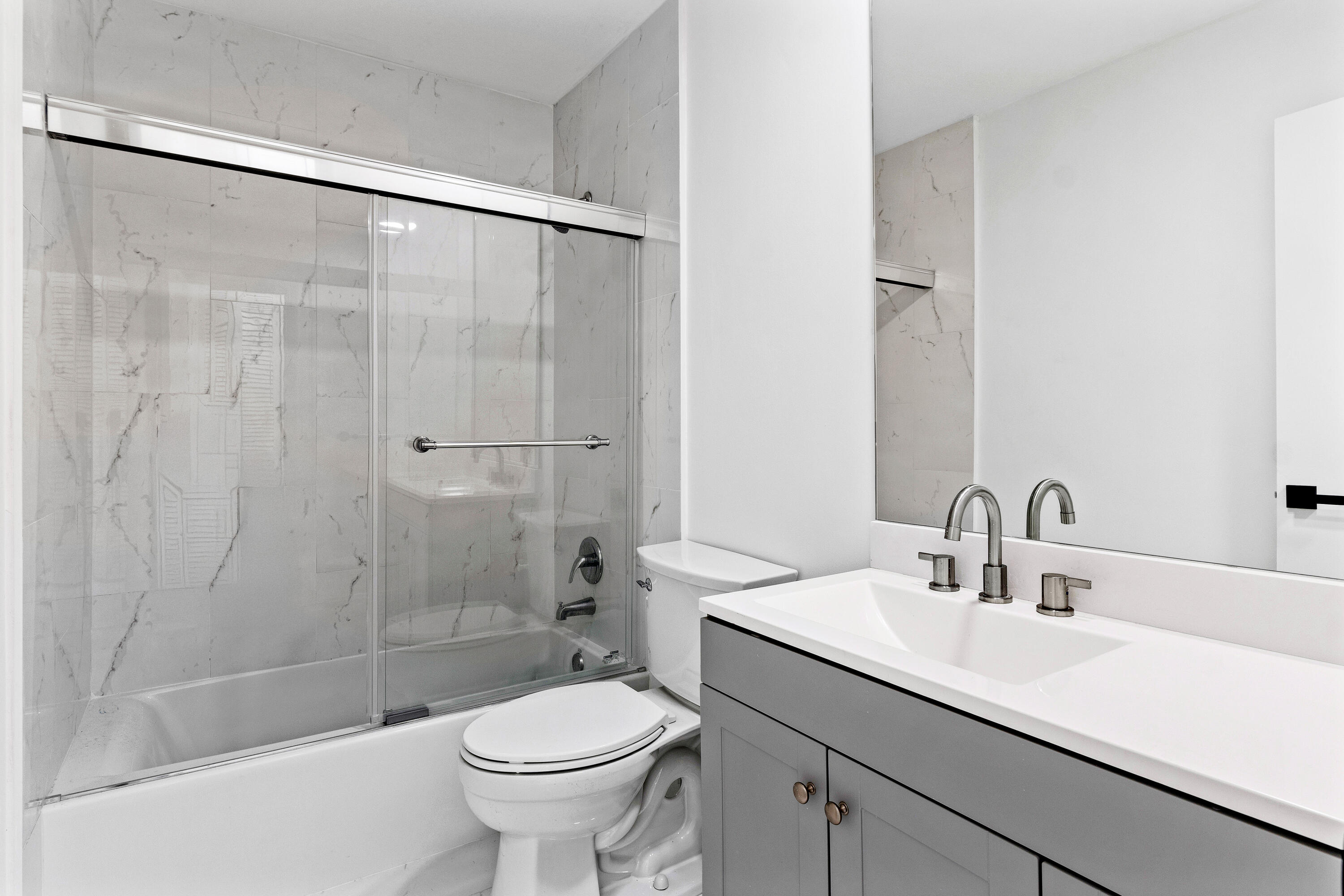 BOCA GRANADA CENTRO CONDO - Residential Lease