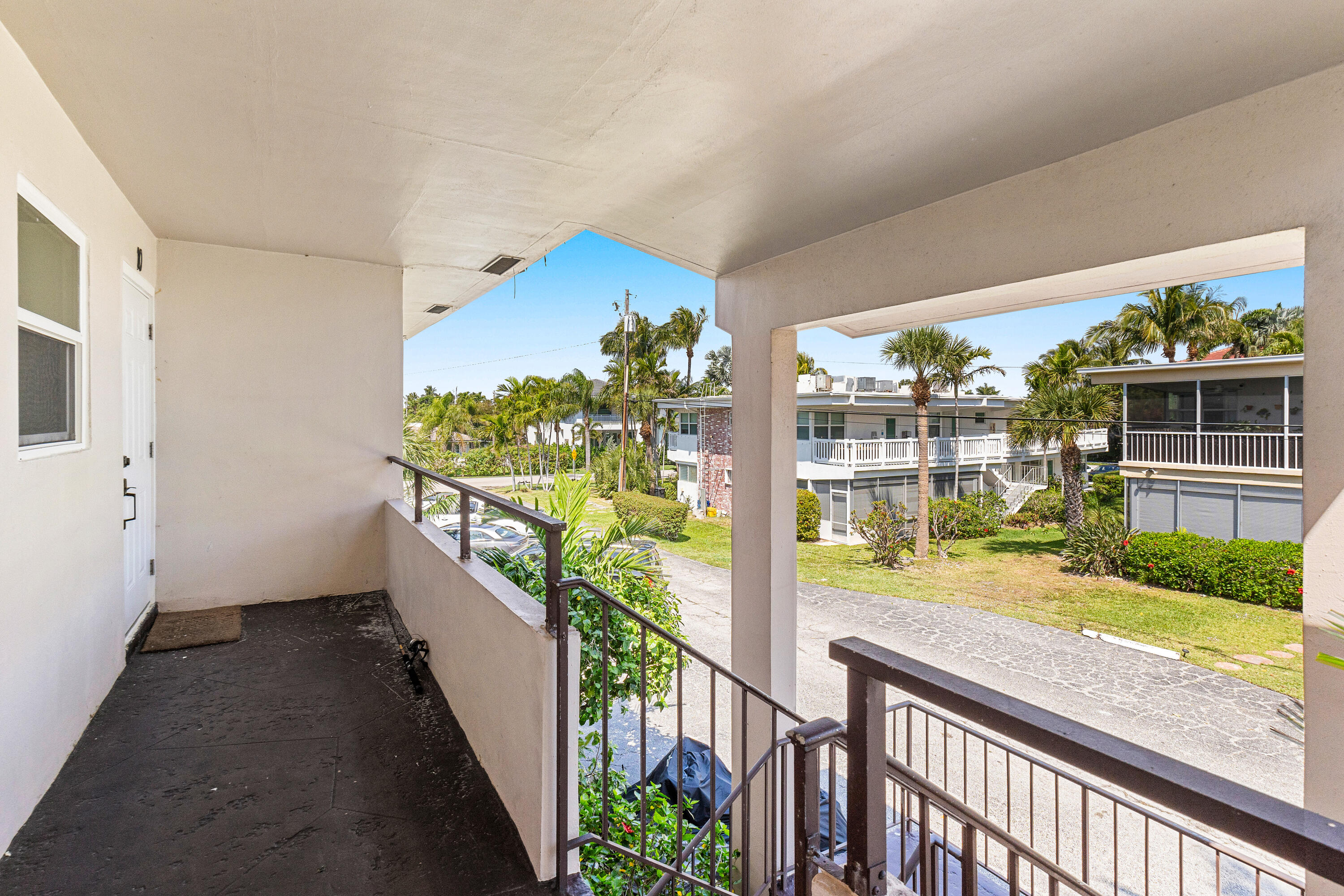 BOCA GRANADA CENTRO CONDO - Residential Lease