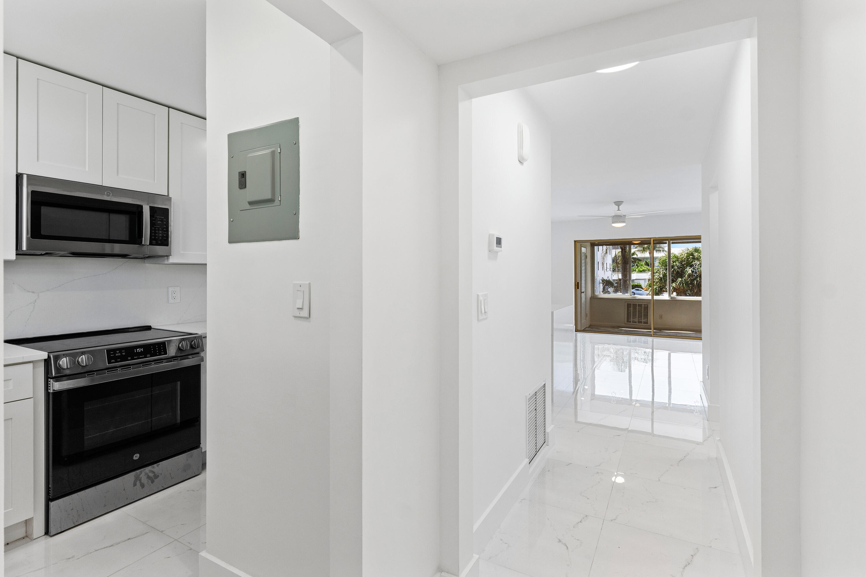 BOCA GRANADA CENTRO CONDO - Residential Lease