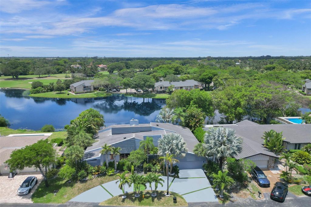 Photo of 349 Jacaranda Drive, Plantation, FL 33324 (MLS # F10553989)