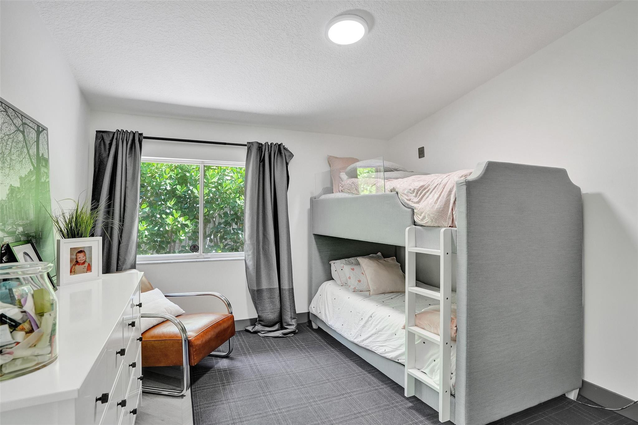 Jacaranda Royal 89-8 B - Residential