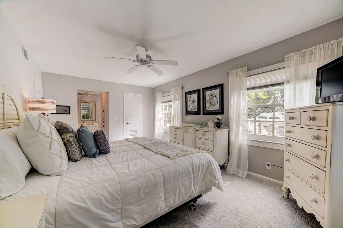 BAY COLONY CLUB - Residential