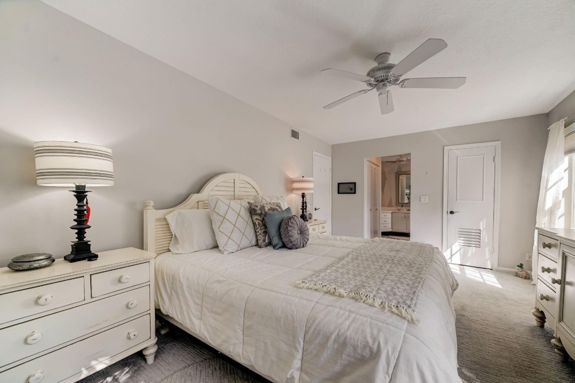 BAY COLONY CLUB - Residential