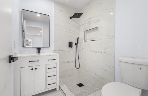 Tiny photo for 160 NE 60TH Street, Oakland Park, FL 33334 (MLS # B26072738)
