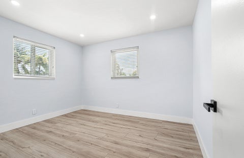 Tiny photo for 160 NE 60TH Street, Oakland Park, FL 33334 (MLS # B26072738)