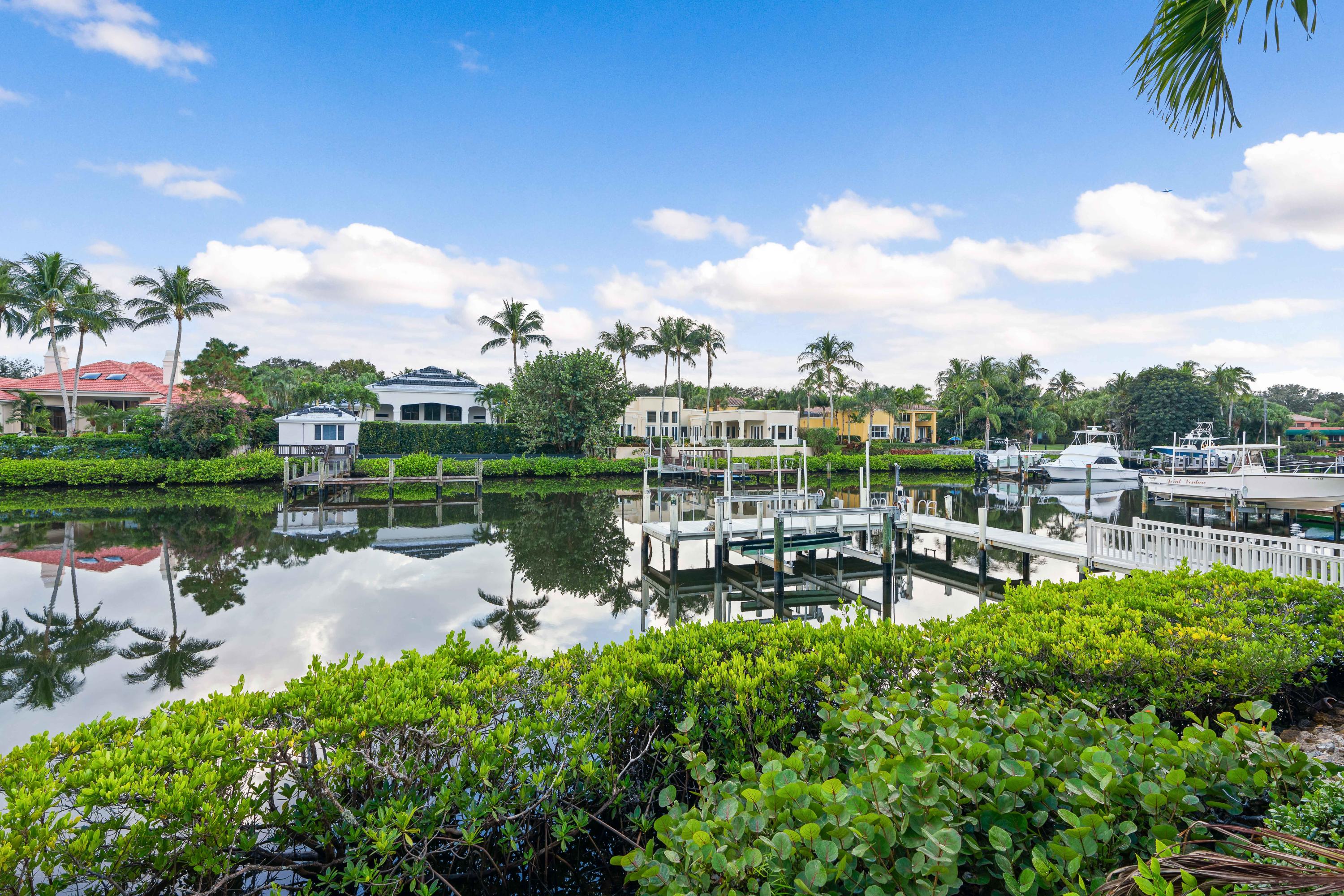 ADMIRALS COVE PAR E - Residential Lease