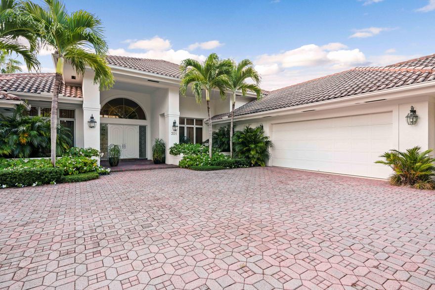 Available May 1, 2026, through December 31, 2026: Immaculate and well-maintained custom waterfront home featuring 3 bedrooms plus an office. Includes a dock accommodating yachts up to 70 feet. Optional renters' golf membership available.