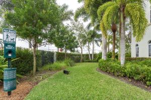 ESTANCIA AT BOYNTON BEACH - Residential