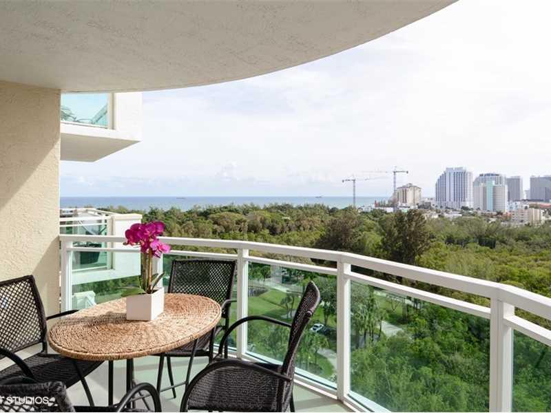 Le Club International - Residential