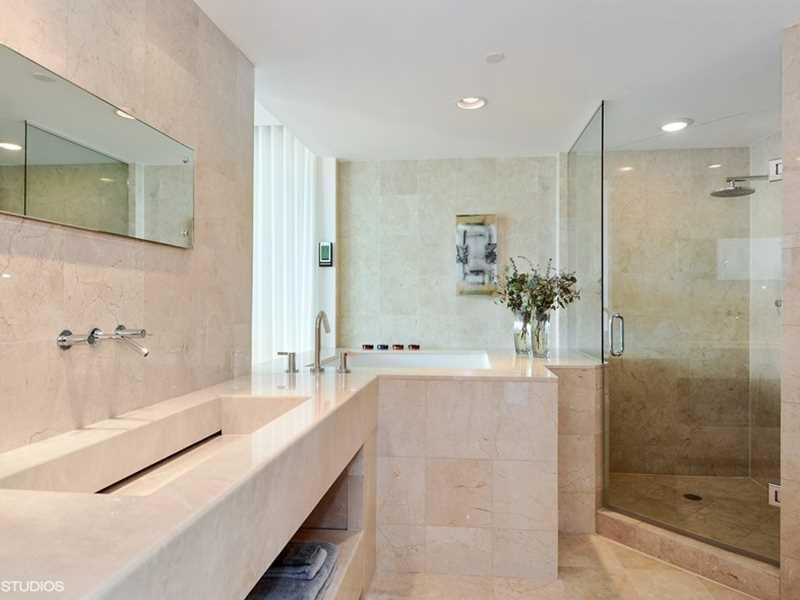 Le Club International - Residential