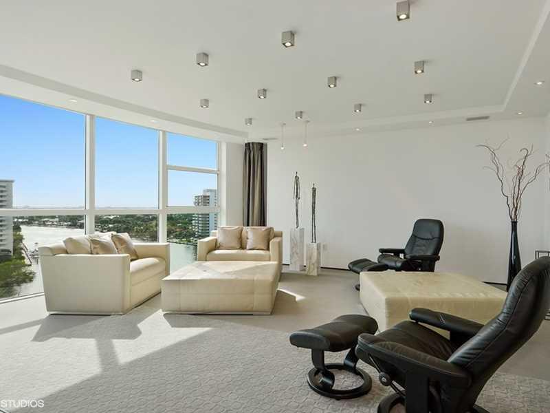 Le Club International - Residential