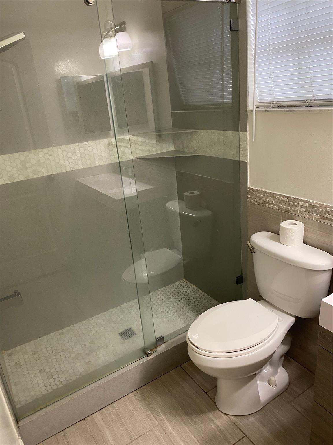 Sector 4 North 153-46 B - Residential Lease