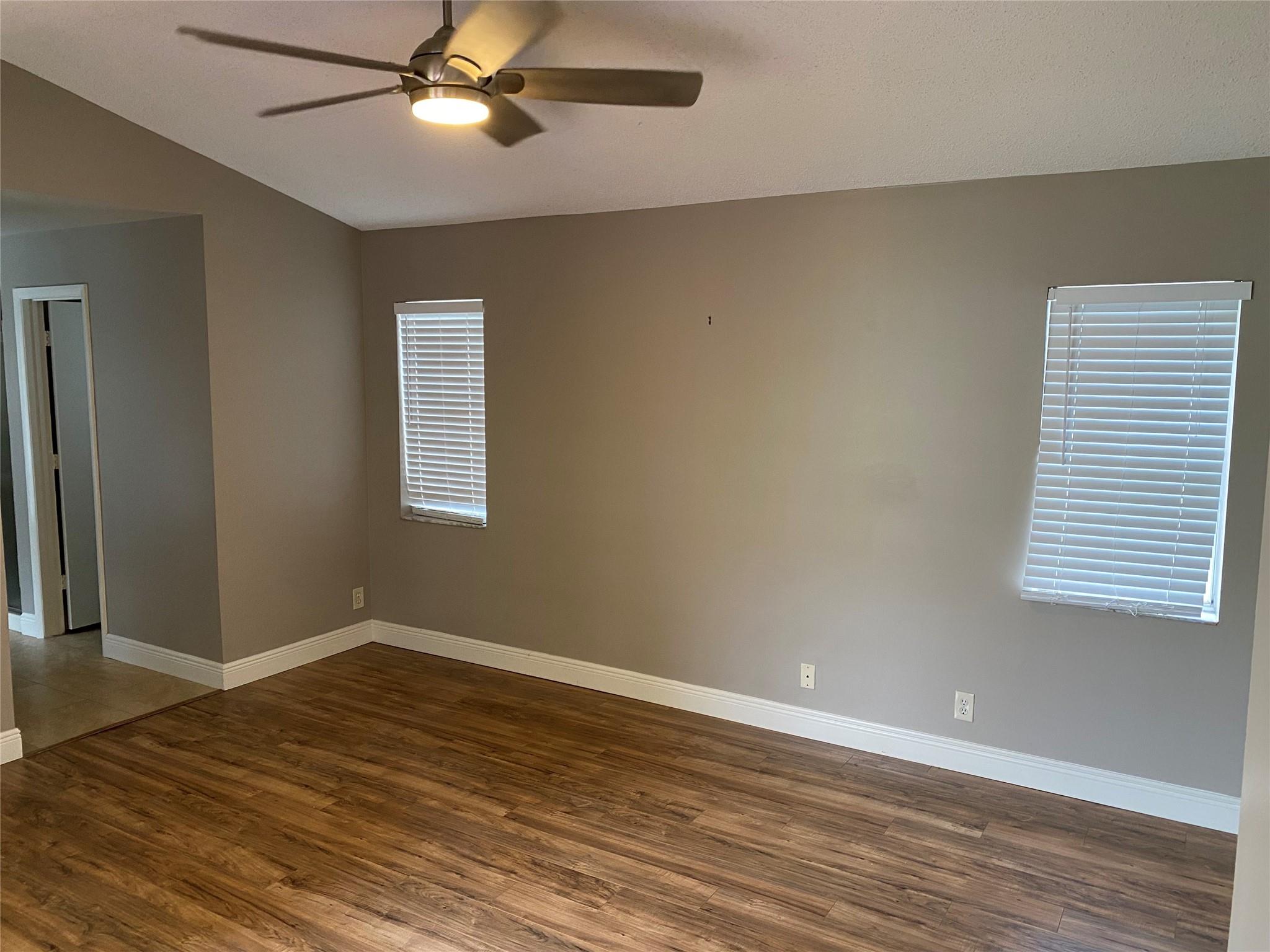 Sector 4 North 153-46 B - Residential Lease