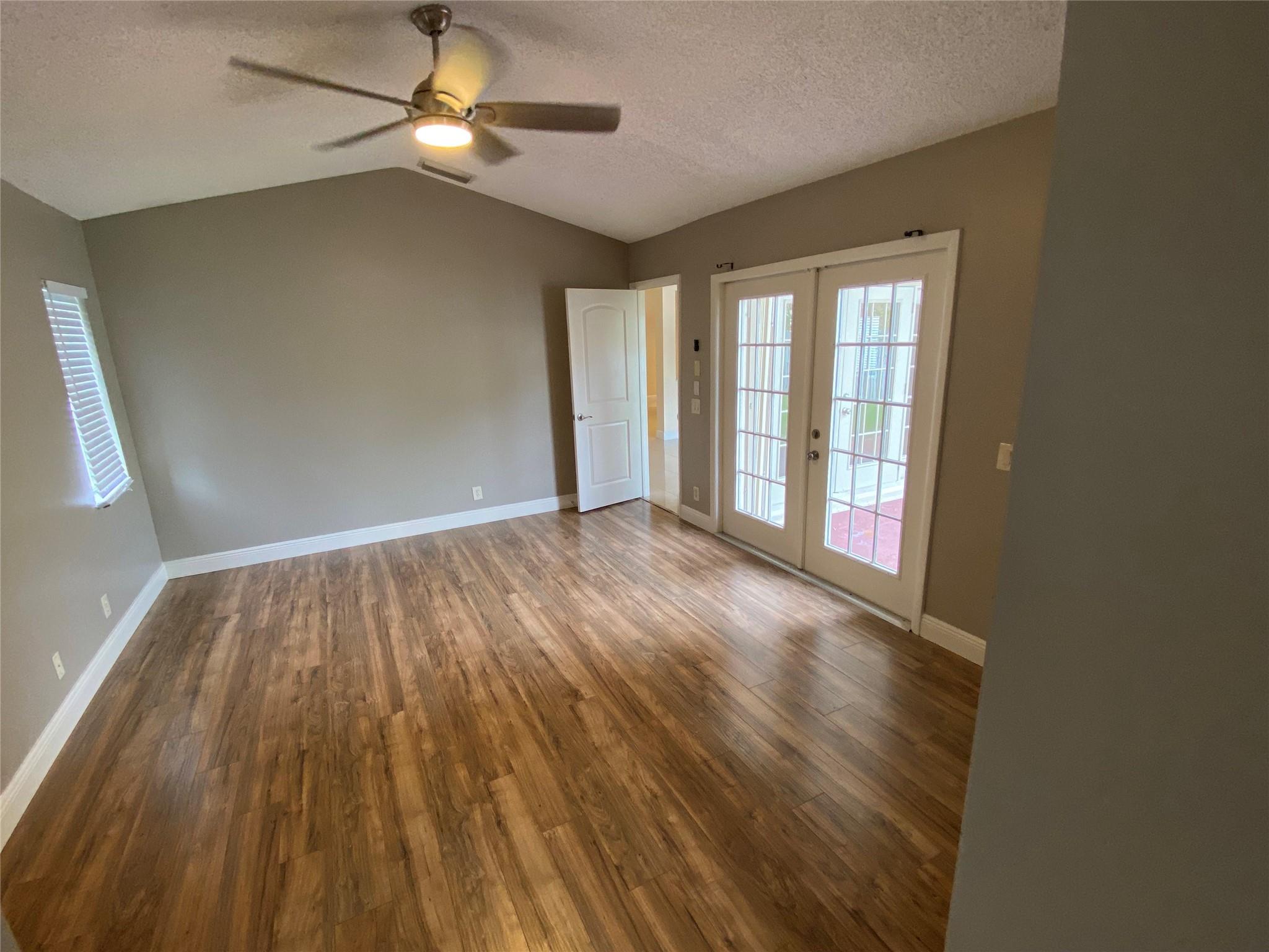 Sector 4 North 153-46 B - Residential Lease