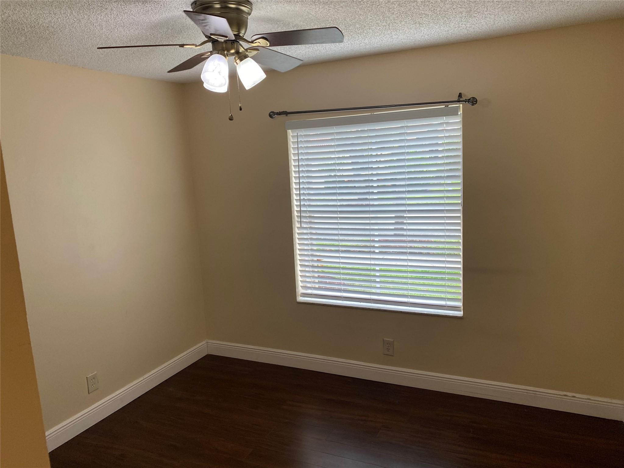 Sector 4 North 153-46 B - Residential Lease