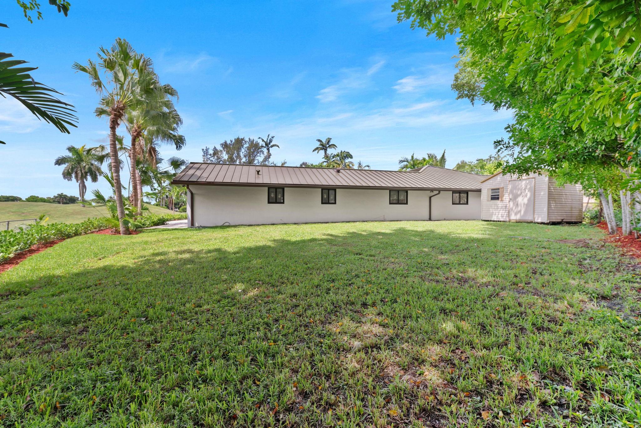 Emerald Hills 68-26 B - Residential Lease