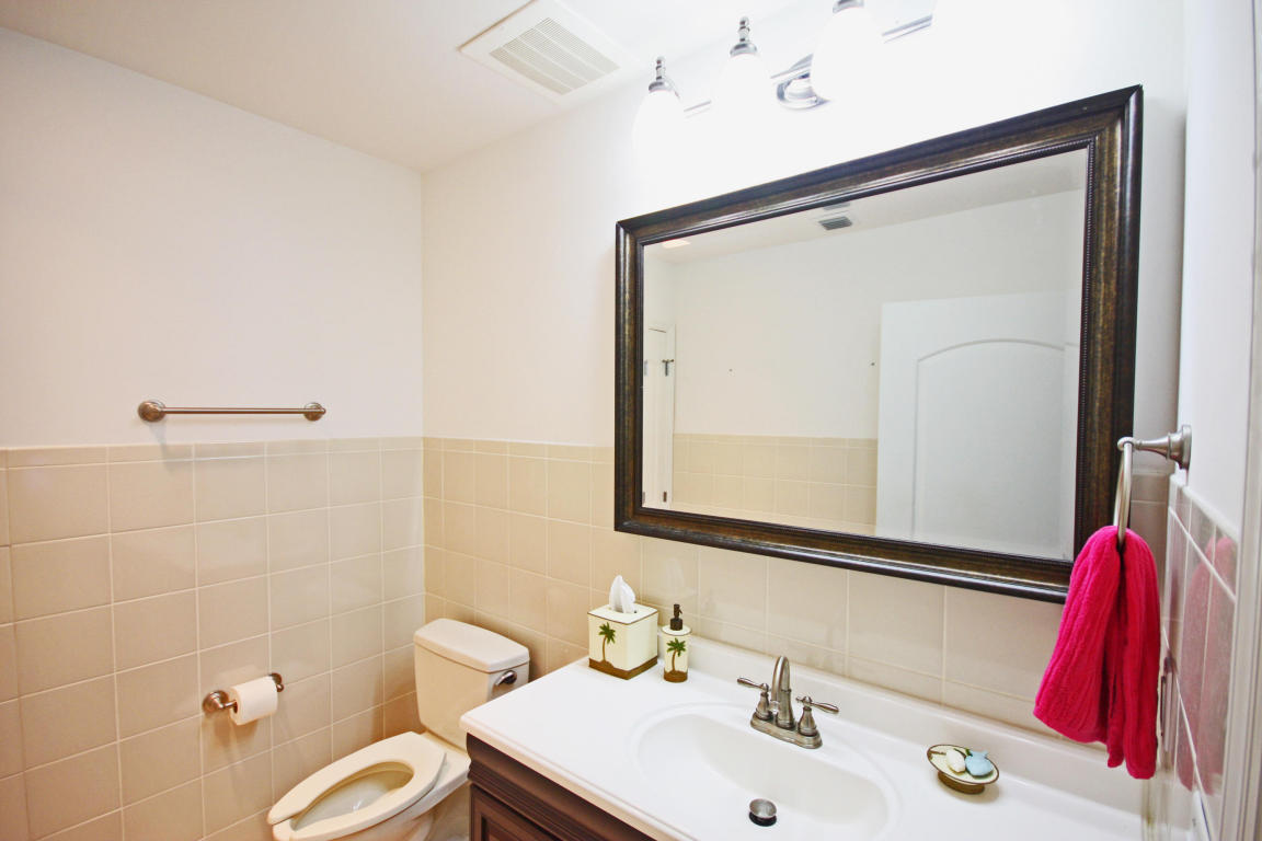 ONE CITY PLAZA CONDO - Residential Lease