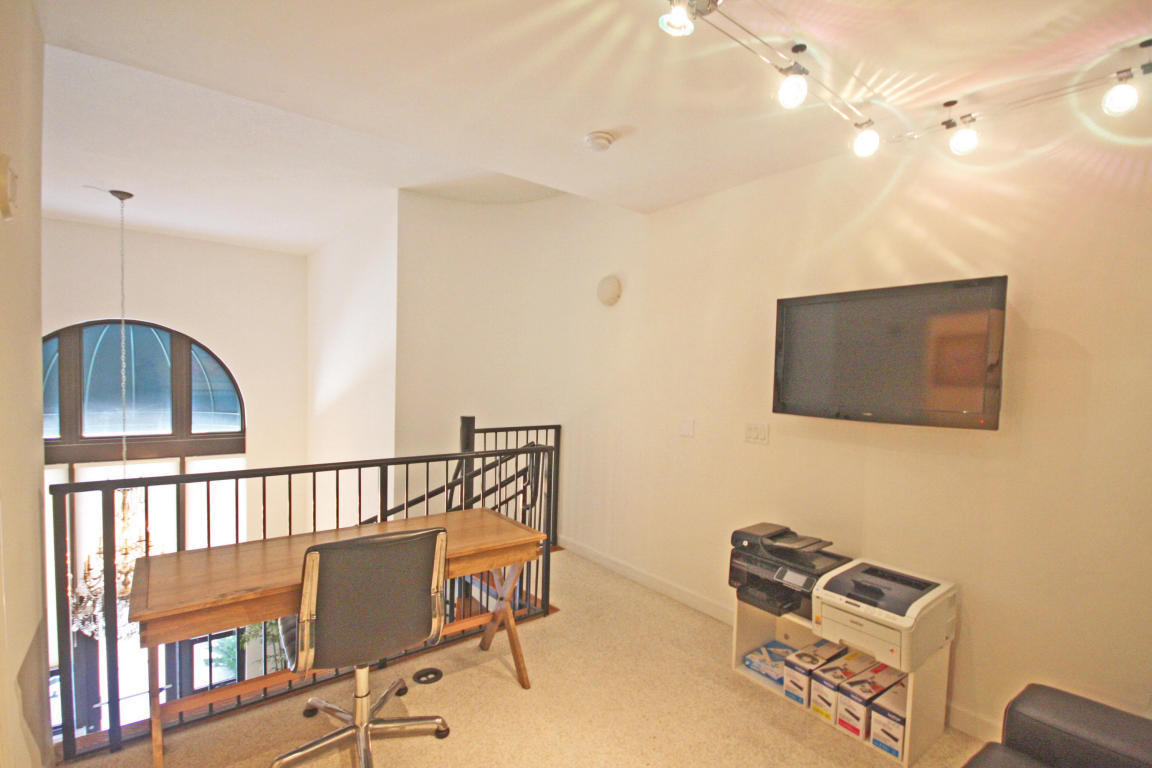 ONE CITY PLAZA CONDO - Residential Lease