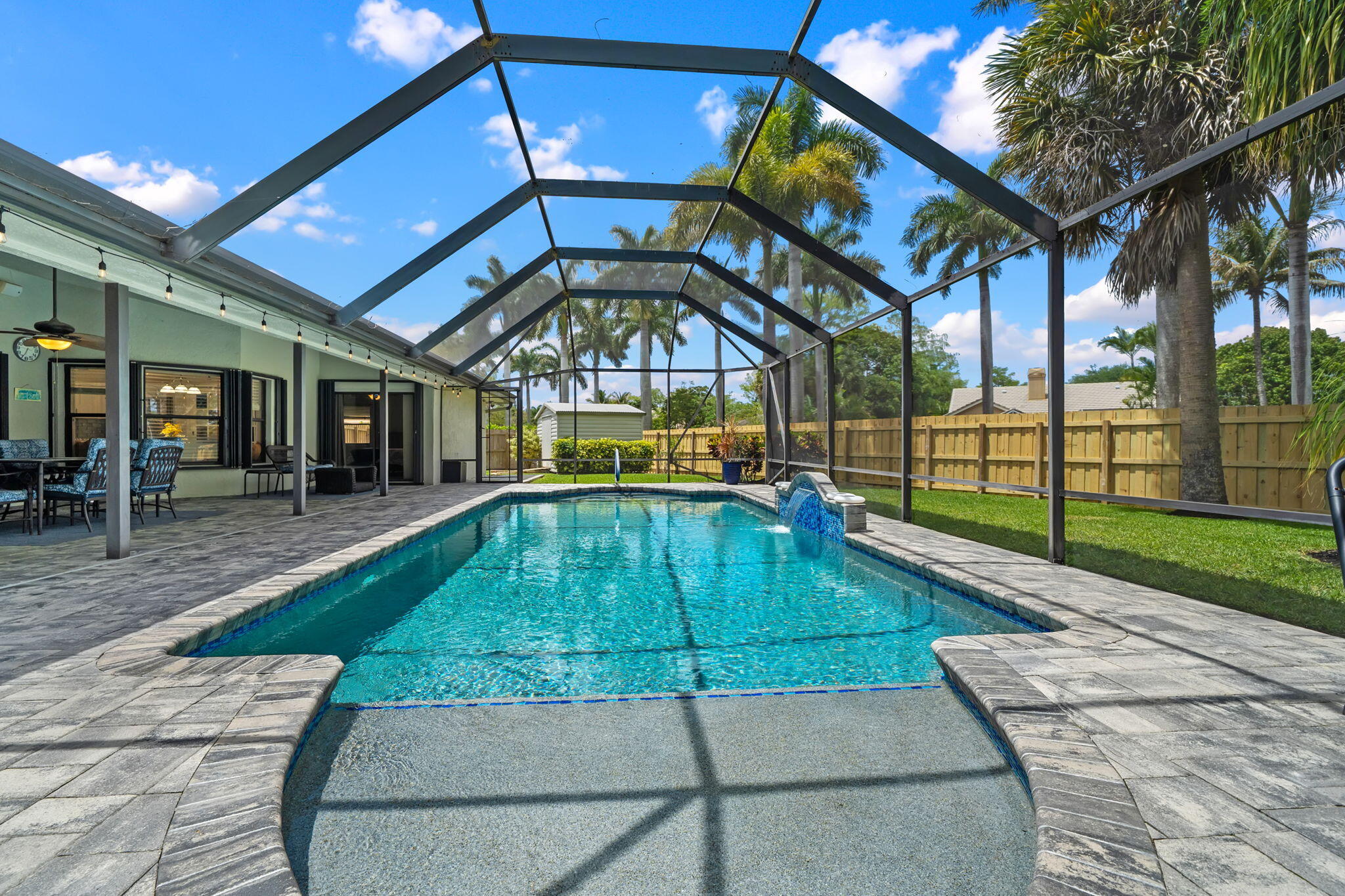 GREENVIEW SHORES 2 OF WELLINGTON - Residential