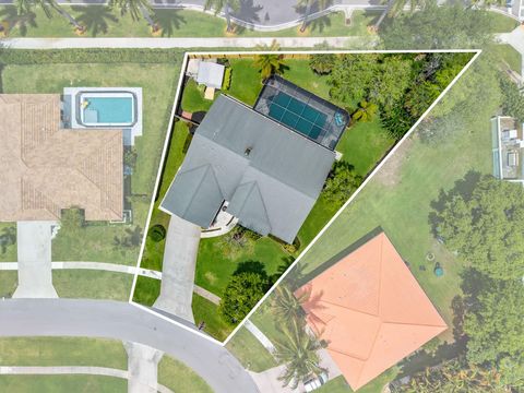 Tiny photo for 1540 Farmington Court, Wellington, FL 33414 (MLS # B26014648)