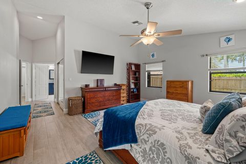 Tiny photo for 1540 Farmington Court, Wellington, FL 33414 (MLS # B26014648)
