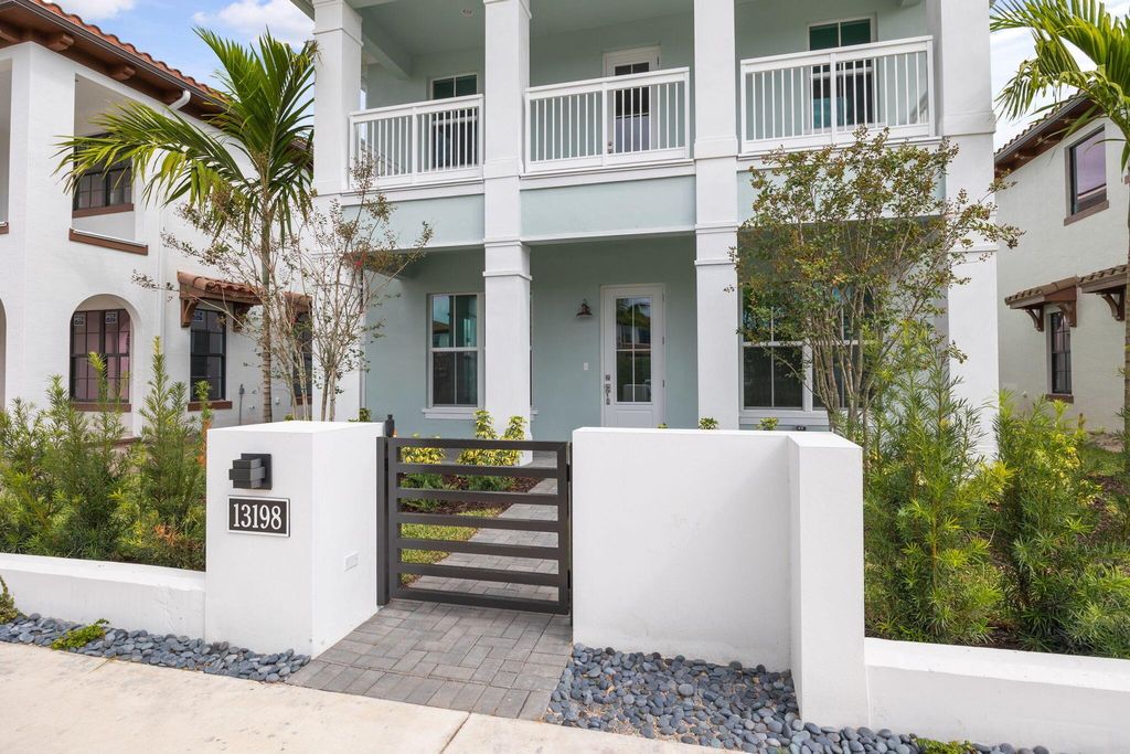 Photo of 13198 Alton Road, Palm Beach Gardens, FL 33418 (MLS # R10933358)