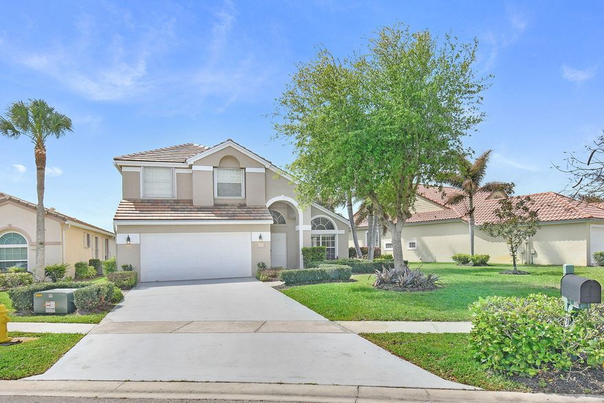 NEED ROOM FOR YOUR FAMILY AND FRIENDS. THIS HOME HAS 4 BEDROOMS, 2.5 BATHROOMS. LARGE LIVING ROOM WITH FORMAL DINING ROOM AND HUGE FAMILY ROOM OPEN TO NEWLY RENOVATED KITCHEN. FIRST FLOOR PRIMARY BEDROOM FOR PRIVACY WHILE THE SECOND FLOOR OFFERS 3 BEDROOMS AND GUEST BATHROOM. LAUNDRY ROOM AND HALF BATH ON THE FIRST FLOOR. SPECTACULAR GOLF VIEW. THIS GATED COMMUNITY OFFERS HEATED POOL, GYM, TENNIS AND PICKLE BALL COURTS AND PART TIME ONSITE MANAGER. TO MOVE IN YOU WILL NEED CREDIT AND BACKGROUNG CHECKS, FIRST + LAST MONTH RENT PLUS SECURITY DEPOSIT OF $4000. SUMMERFIELD APPLICATION FEE: $200. TENANTS TO PAY WATER AND ELECTRICITY. LANDLORD PAYS BASIC CABLE-INTERNET- LAWN CARE. TENANTS TO OPEN ACCOUNT WITH CABLE COMPANY FOR EQUIPEMENTS. OWNER MIGHT BE OPEN TO PET PROVIDING PET FEE. THE GOLF IS PAY AS YOU PLAY. THE HOME IS LOCATED CLOSE TO SCHOOLS, HOSPITAL, STORES, BANKS ETC..