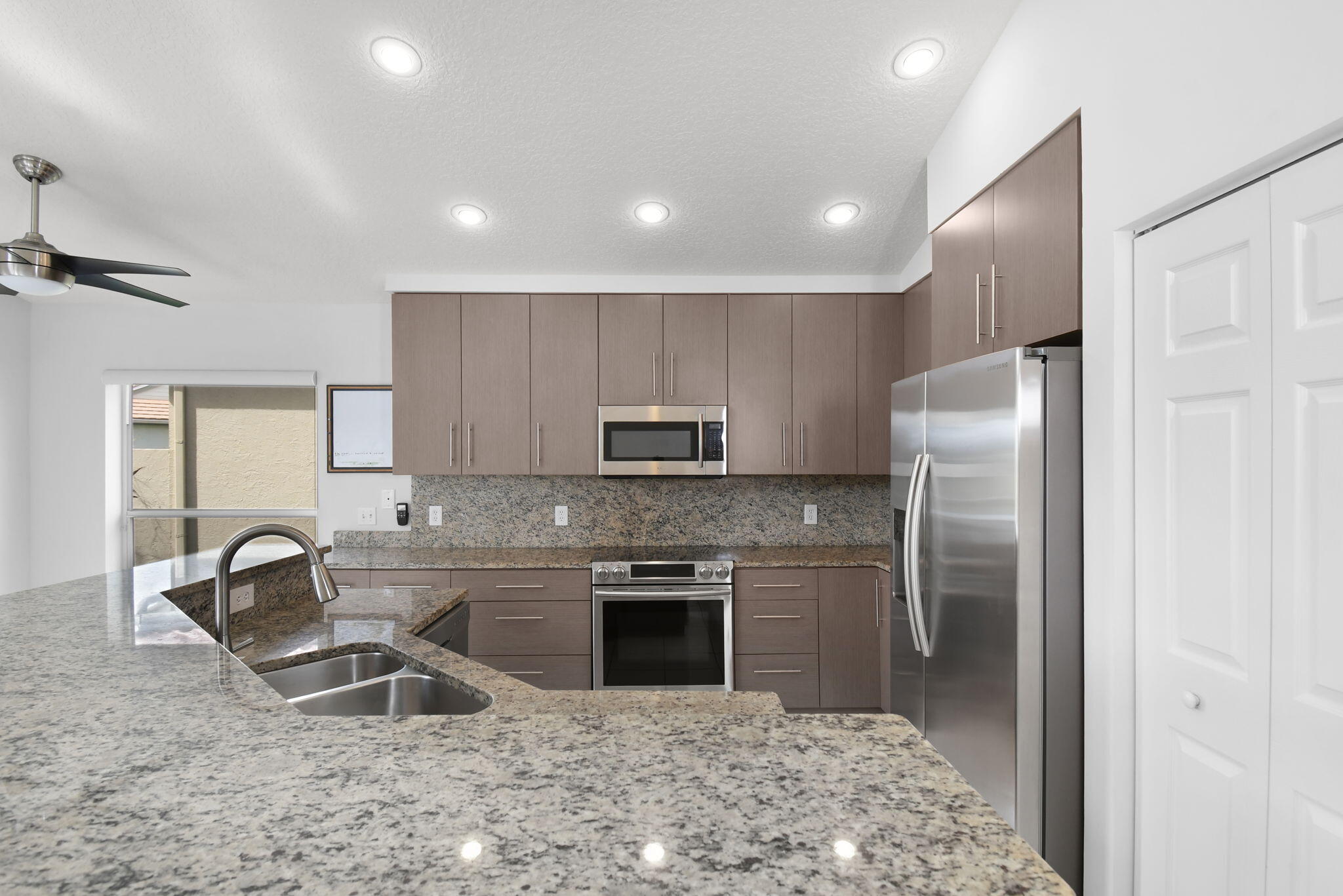 SUMMERFIELD - Residential Lease