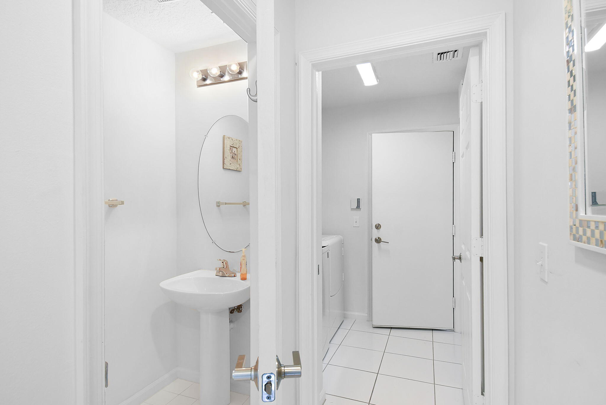 SUMMERFIELD - Residential Lease