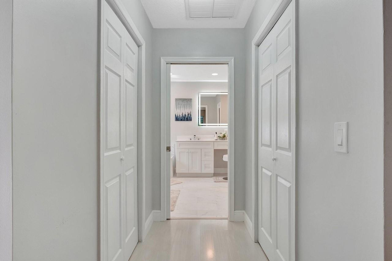 RIDGEVIEW - Residential Lease