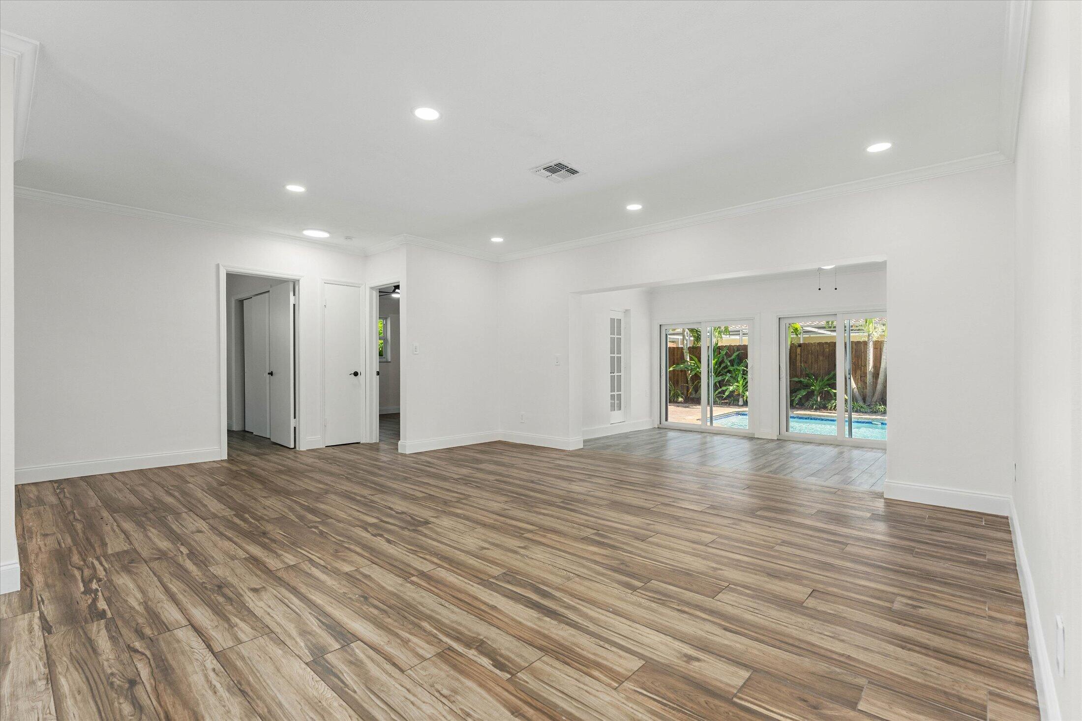 884 NW 6th Drive