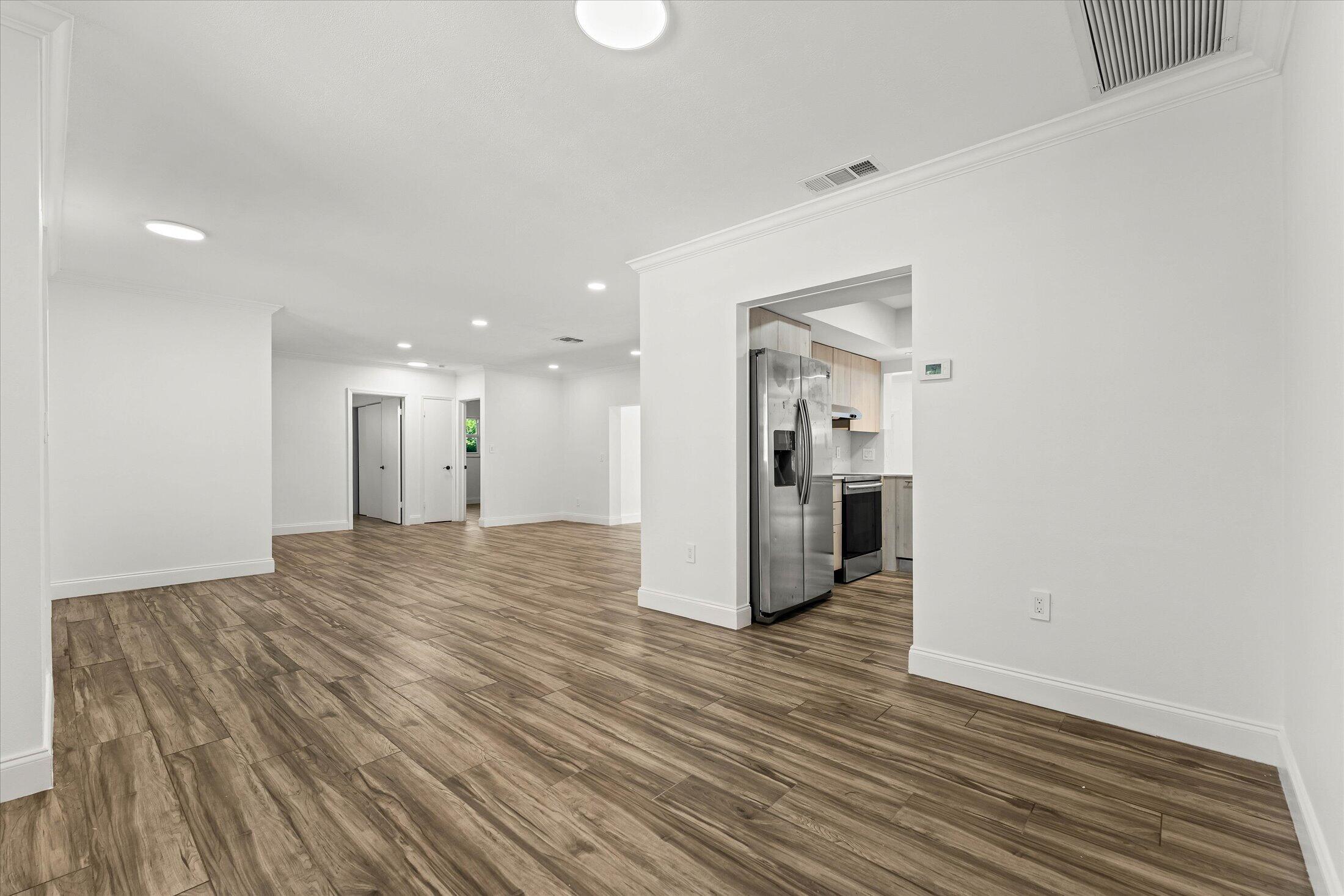 TUNISON PALMS SEC 2 - Residential