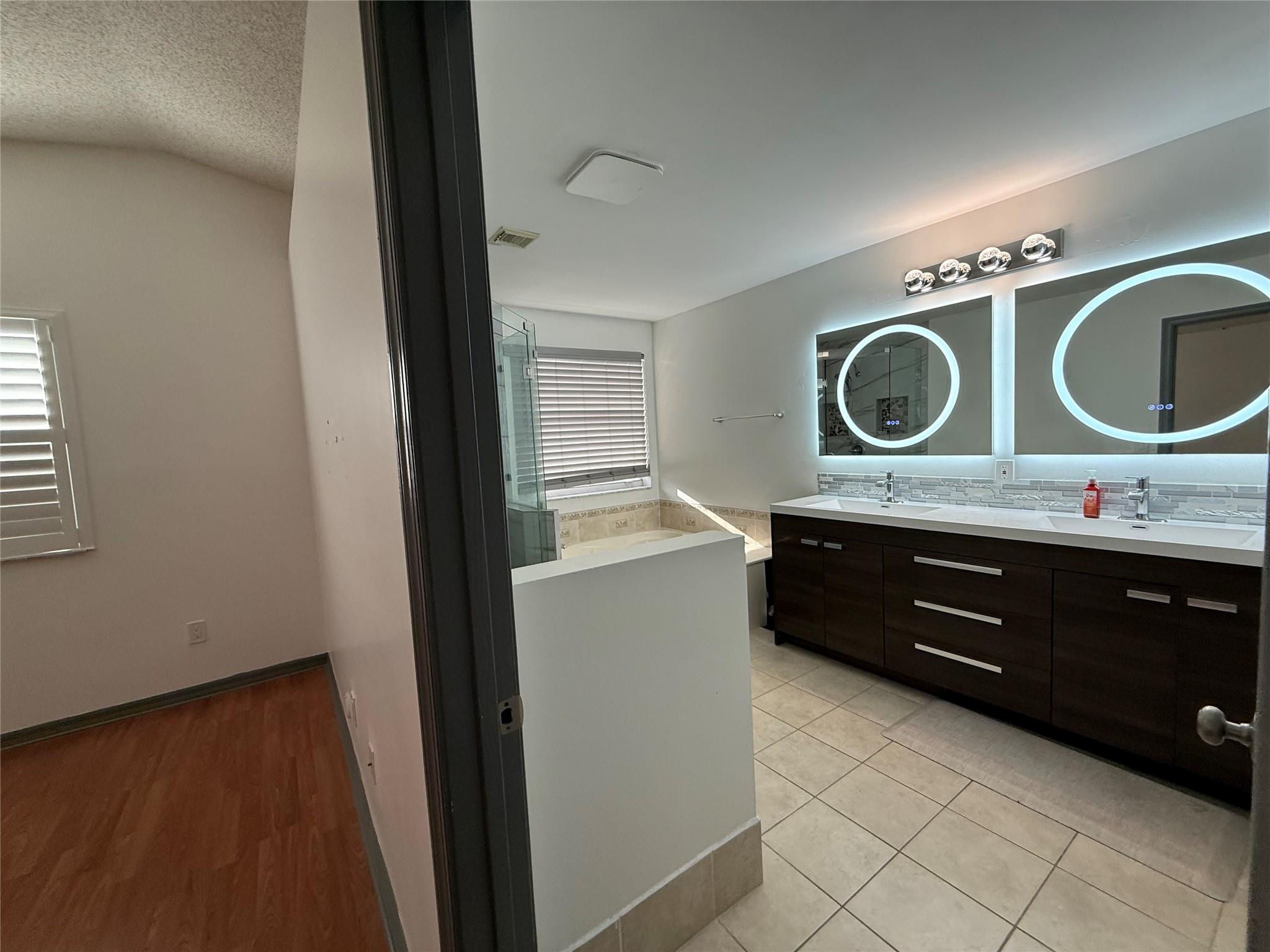 Twin Acres 154-15 B - Residential