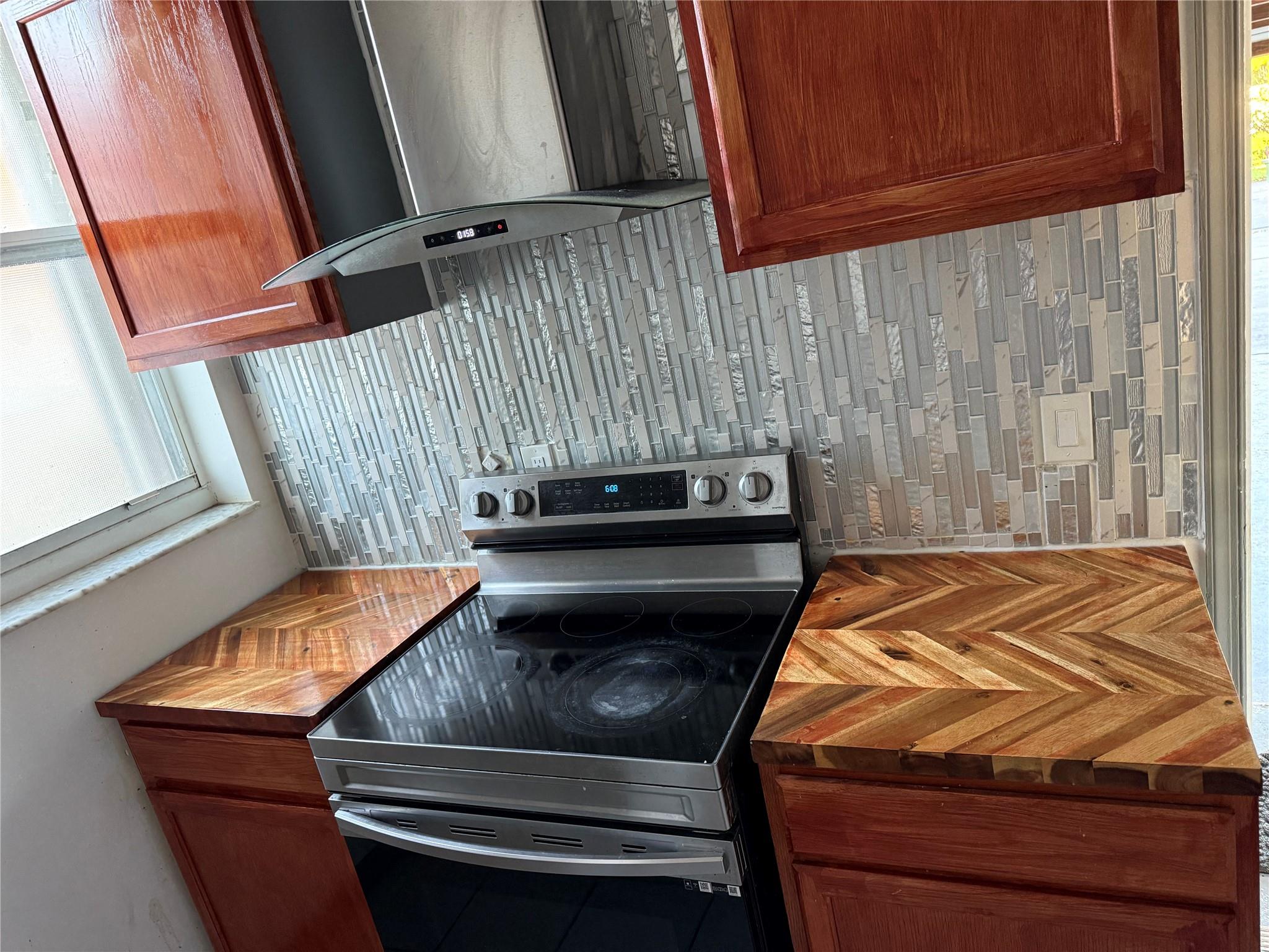 Twin Acres 154-15 B - Residential