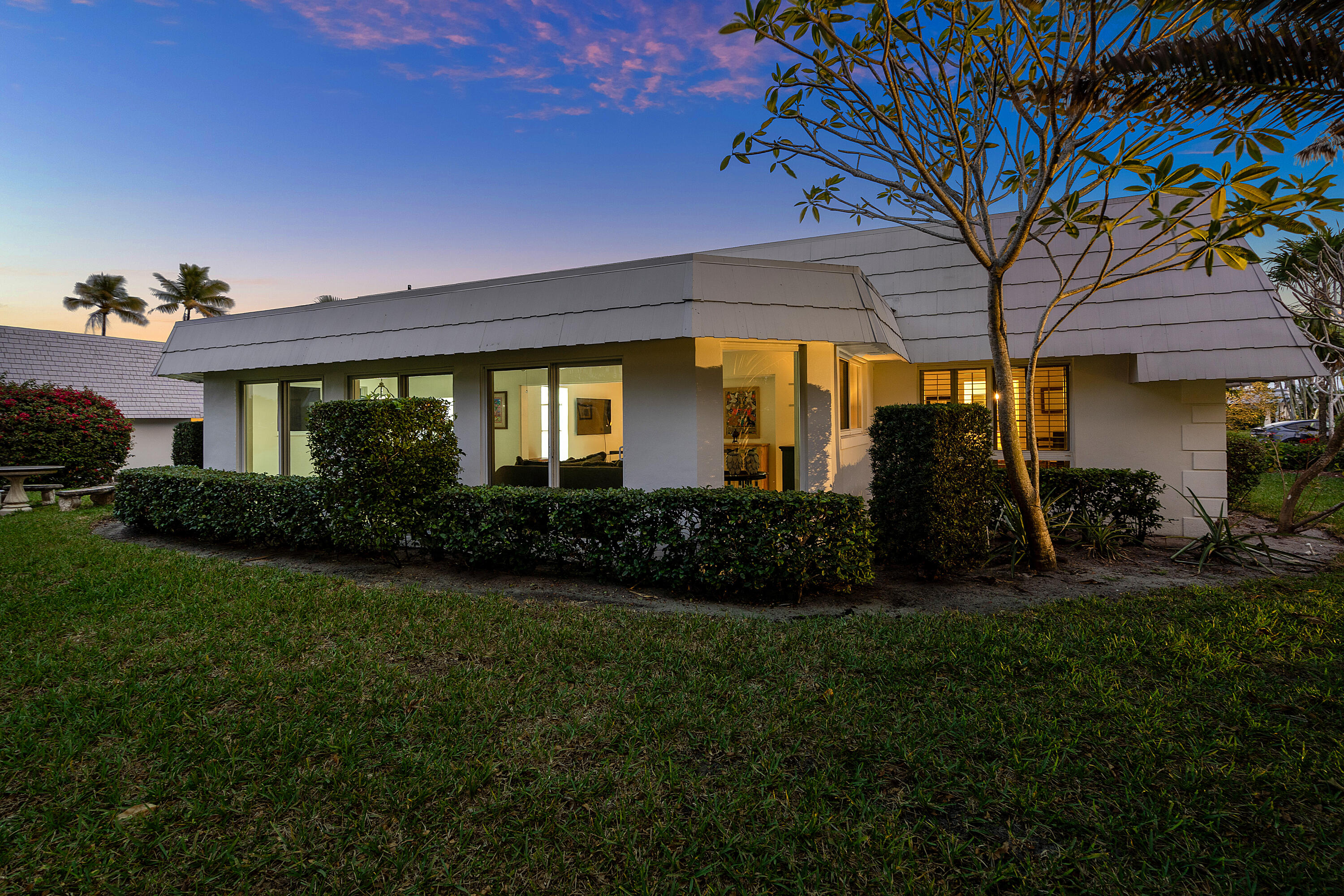 FRENCH ROYALE VILLAS AT ATLANTIS - Residential