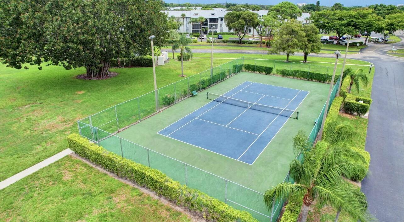 PALM CLUB VILLAGE I CONDO - Residential