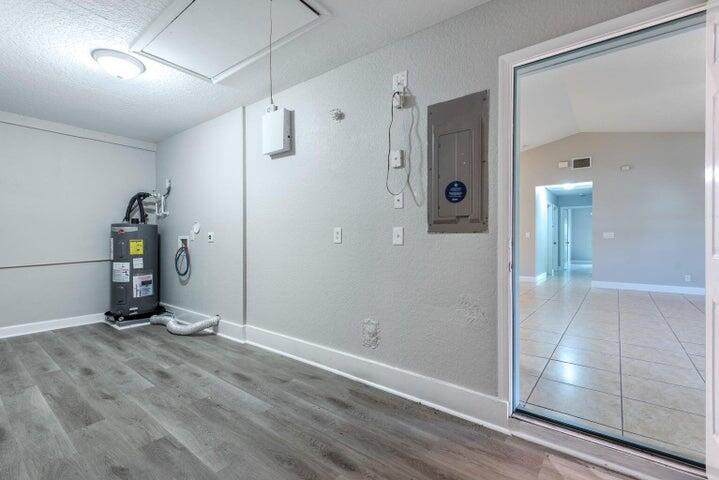 SUGAR POND MANOR OF WELLI - Residential Income