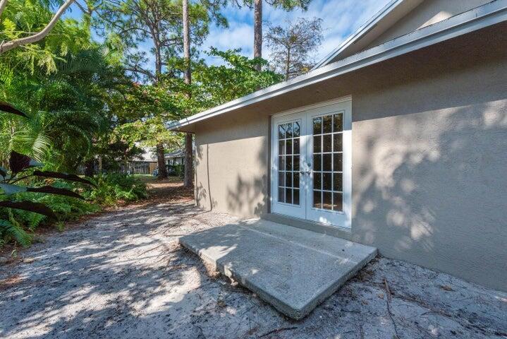 SUGAR POND MANOR OF WELLI - Residential Income