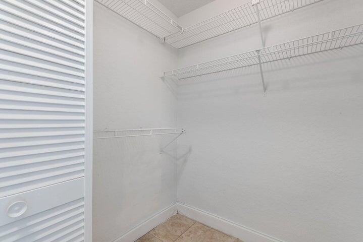 SUGAR POND MANOR OF WELLI - Residential Income