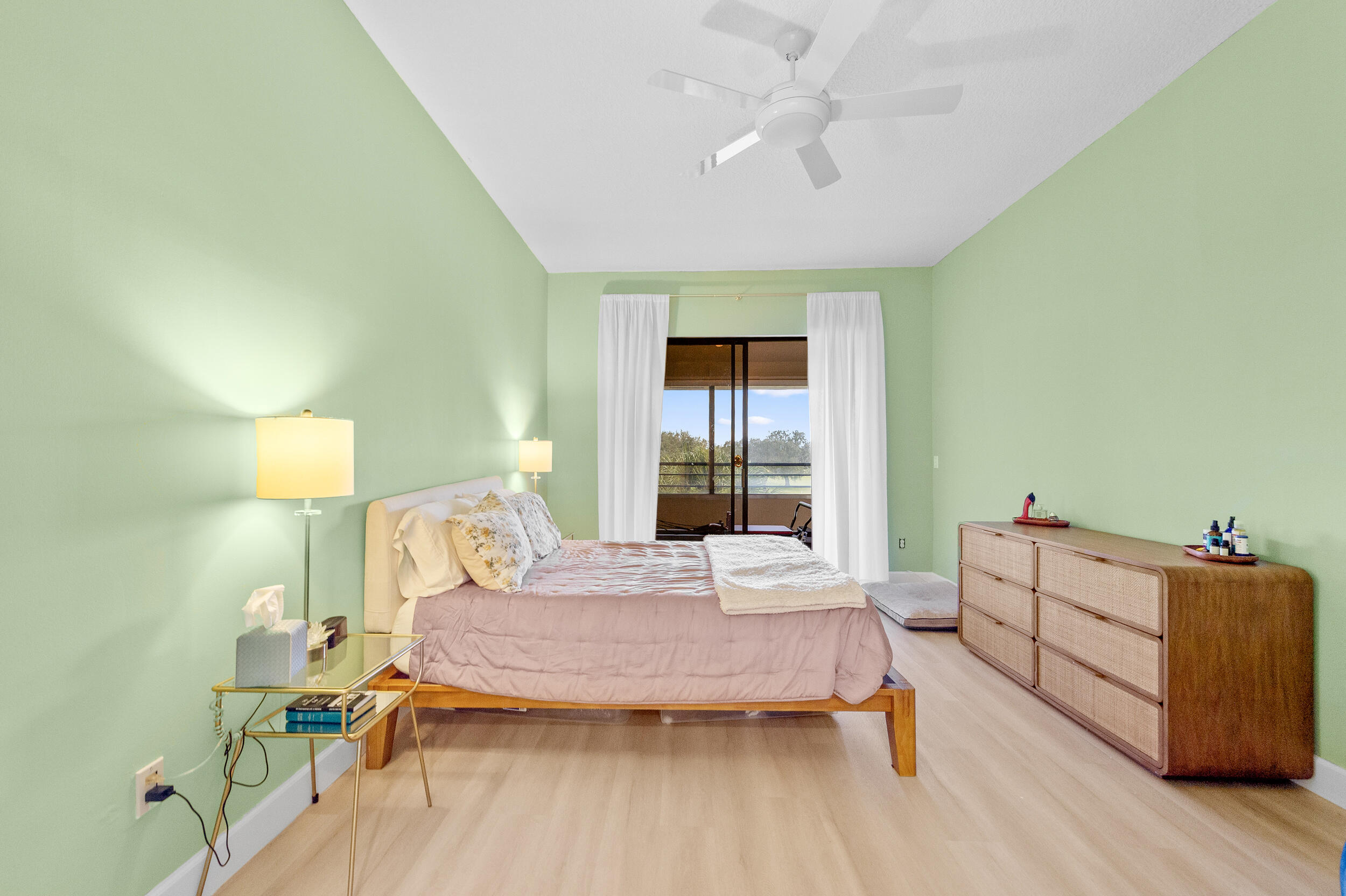 LA PAZ AT BOCA POINTE - Residential Lease