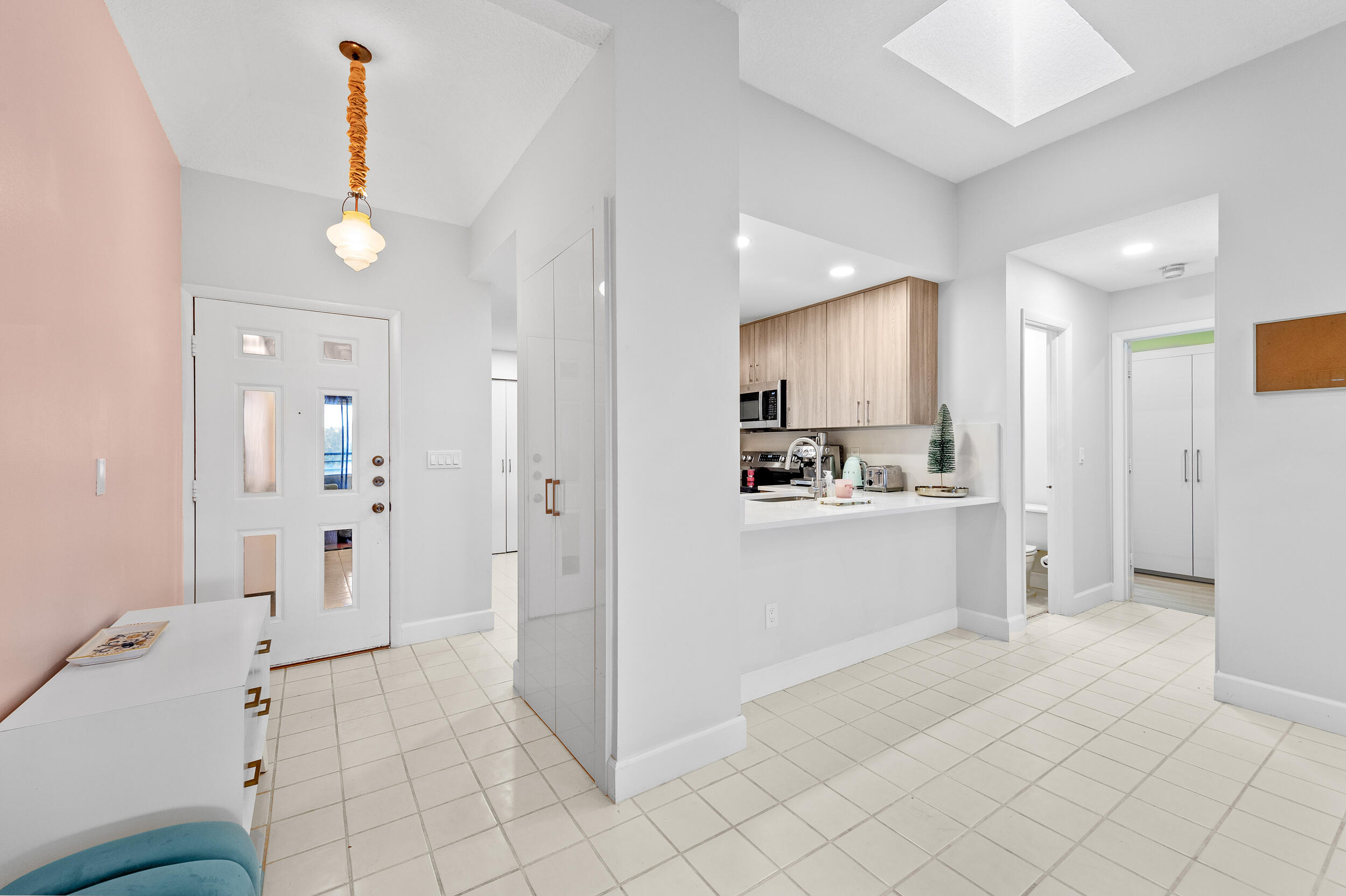 LA PAZ AT BOCA POINTE - Residential Lease