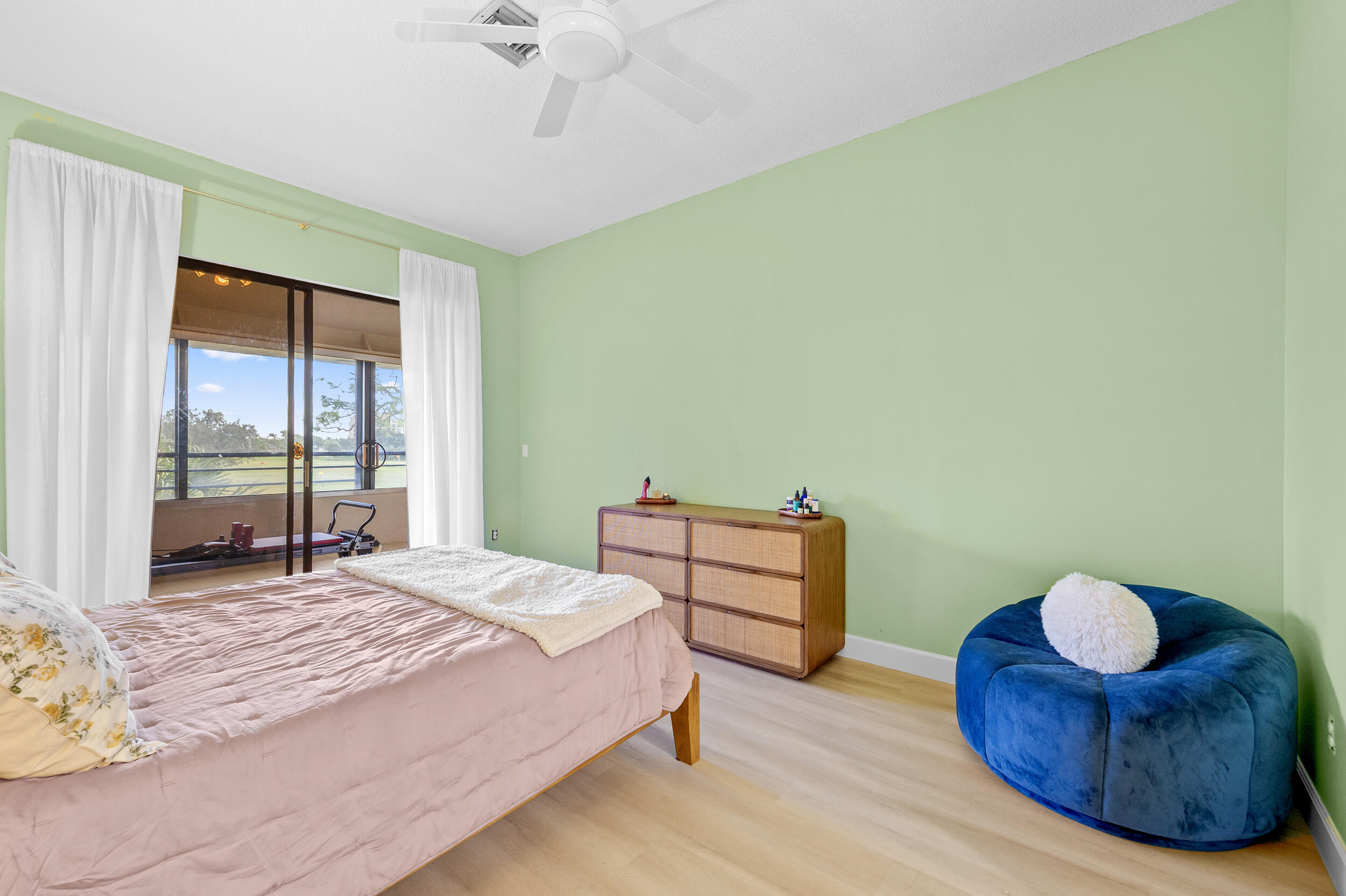 LA PAZ AT BOCA POINTE - Residential Lease