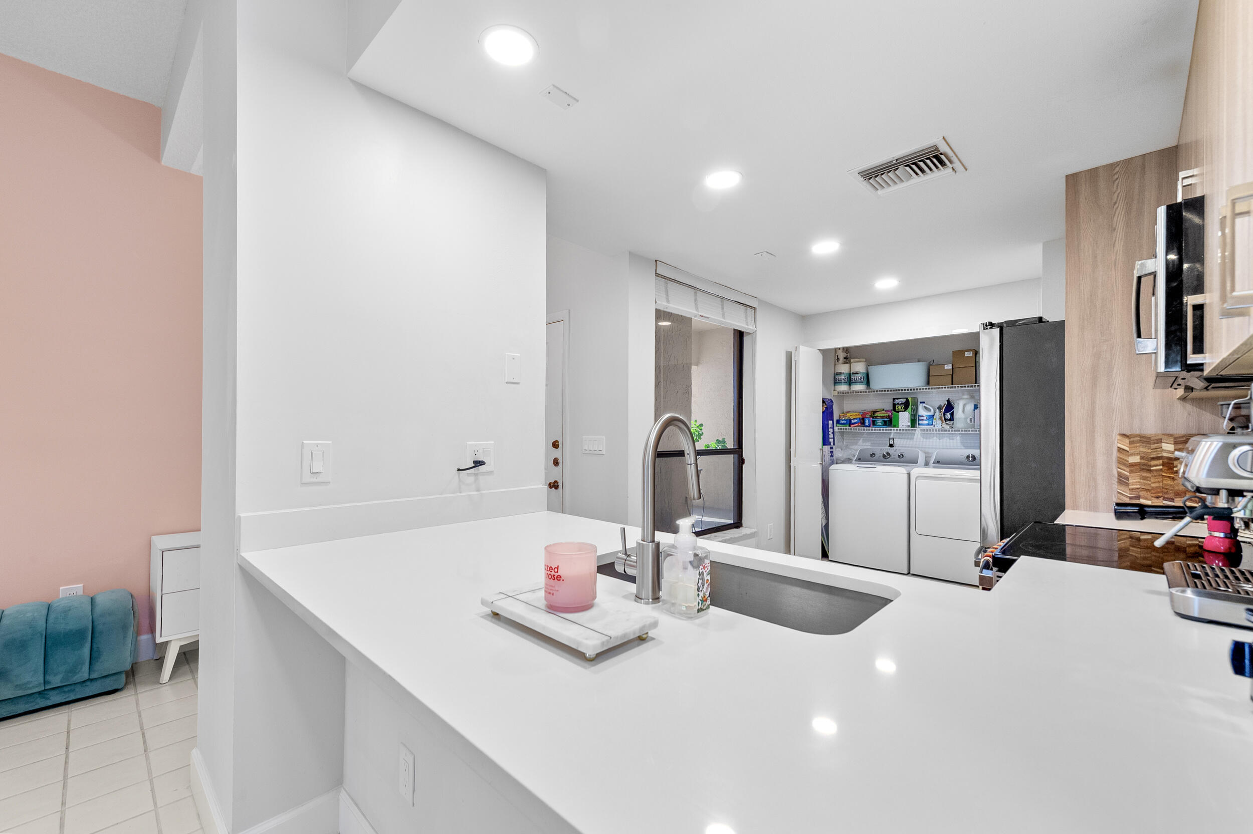 LA PAZ AT BOCA POINTE - Residential Lease